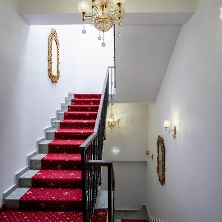 Отель Si Restaurant Noe